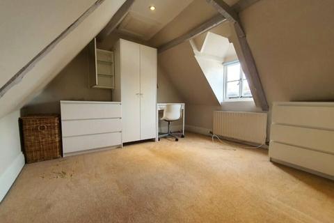 5 bedroom apartment to rent, Belsize Park Gardens, London, NW3