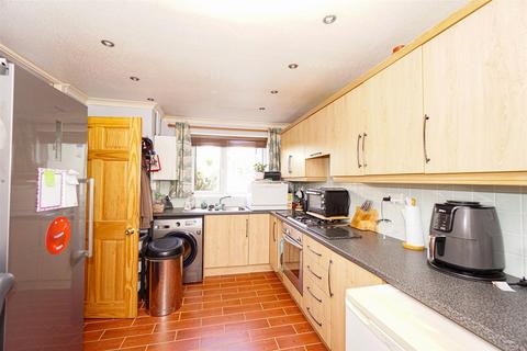 3 bedroom terraced house for sale, Kent Road, St. Leonards-On-Sea