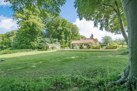 4 bedroom country house to rent, Eastleach GL7