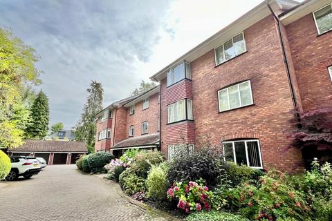 Flat 2, Elmcote, 637 Uxbridge Road, Pinner, HA5 3YZ