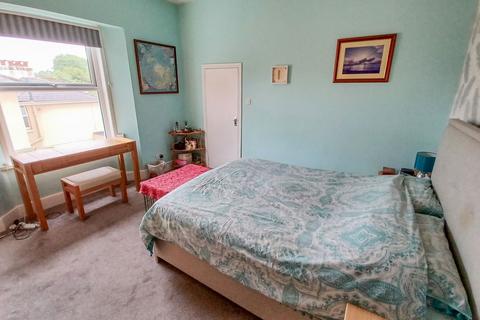 98 Avenue Road, Torquay, TQ2 5LF