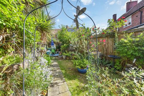 31 Hyde Walk, Morden, SM4 6LR
