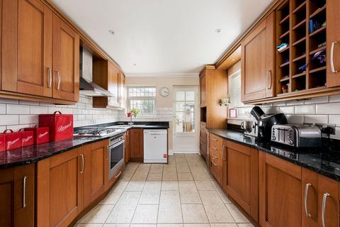 3 bedroom semi-detached house for sale, Kirby Close, Loughton, Essex