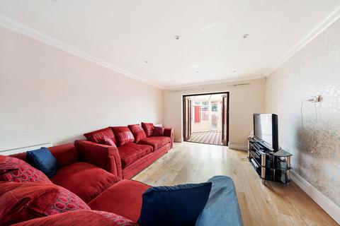 13 Kirby Close, Loughton, IG10 3BA