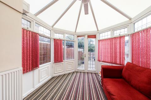 13 Kirby Close, Loughton, IG10 3BA