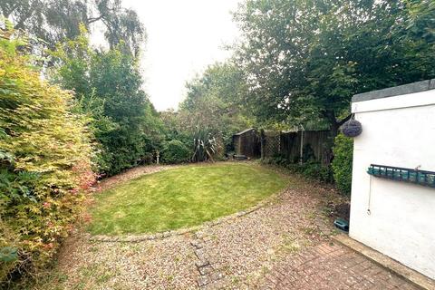 8 Eynsford Close, Petts Wood, Orpington, BR5 1DP