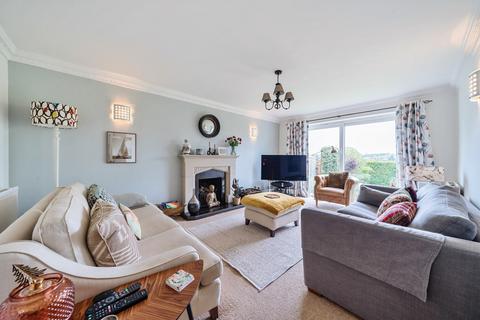 4 Chestnut Walk, Chalfont St Peter, Gerrards Cross, SL9 0BJ