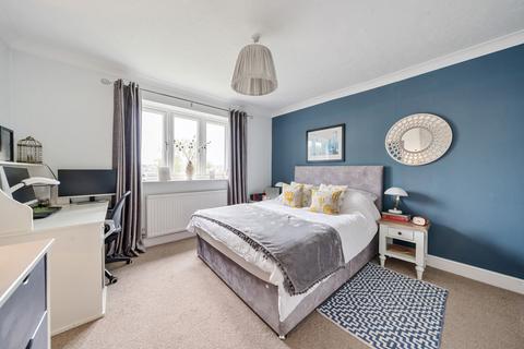 4 Chestnut Walk, Chalfont St Peter, Gerrards Cross, SL9 0BJ