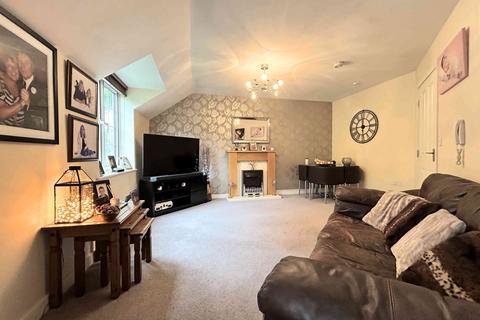 2 bedroom apartment for sale, Empire Court, Bailiff Bridge HD6