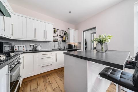 193 Dover Road, Northfleet, Gravesend, DA11 9QN