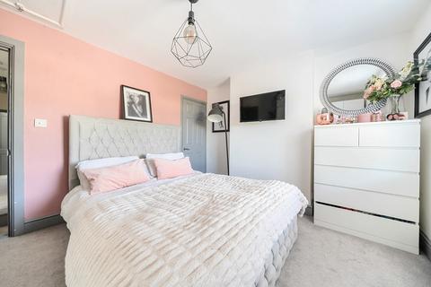 193 Dover Road, Northfleet, Gravesend, DA11 9QN