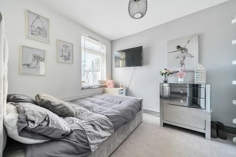 193 Dover Road, Northfleet, Gravesend, DA11 9QN