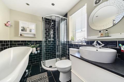 193 Dover Road, Northfleet, Gravesend, DA11 9QN