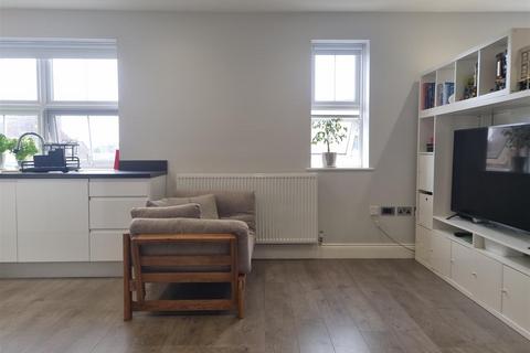 Studio for sale, Temple Fortune Mansions, NW11