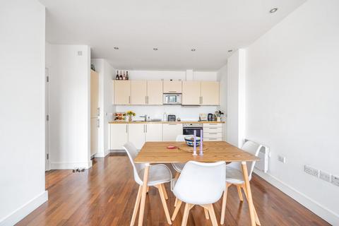 2 bedroom flat for sale, Crouch End Hill, Crouch End