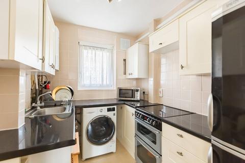 1 bedroom flat to rent, Barnfield Road, Woolwich, London, SE18