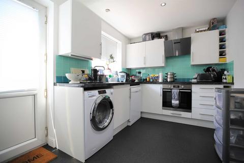 2 bedroom terraced house to rent, Linton Gardens, Beckton, E6