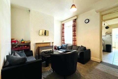 3 bedroom terraced house for sale, Skeltons Lane, London