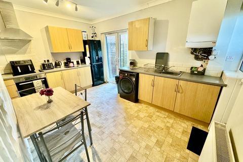 2 bedroom semi-detached house for sale, Geneva Road, Darlington