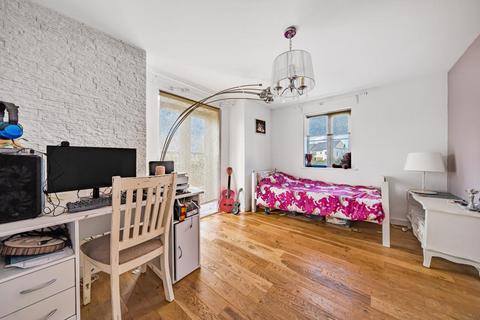 30 Townsend Road, Witney, OX29 7AR