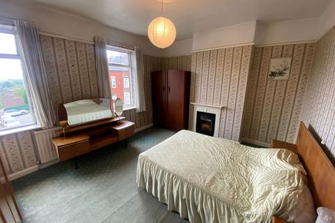 281 Abbey Hills Road, Oldham, OL4 1RF