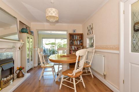 5 bedroom end of terrace house for sale, Settington Avenue, Chatham, Kent