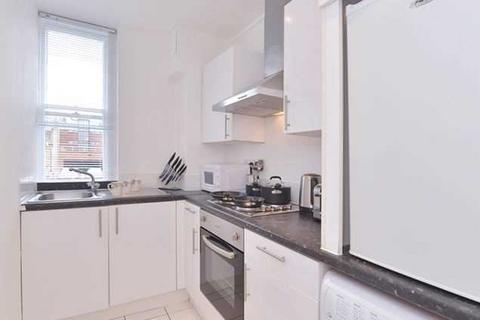 2 bedroom apartment to rent, London W1J