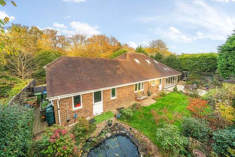 5 bedroom detached house for sale, Pondtail Road, Horsham RH12