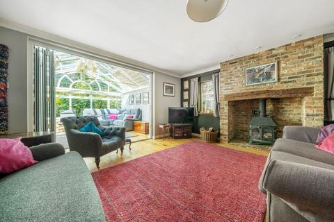 5 bedroom detached house for sale, Pondtail Road, Horsham, RH12