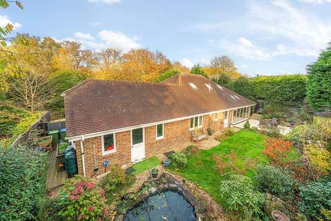 5 bedroom detached house for sale, Pondtail Road, Horsham, RH12