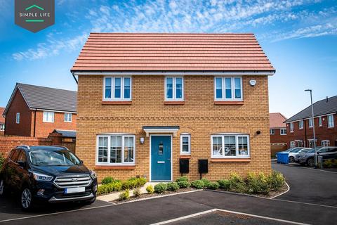 3 bedroom detached house to rent, St Bees Close, Blackburn