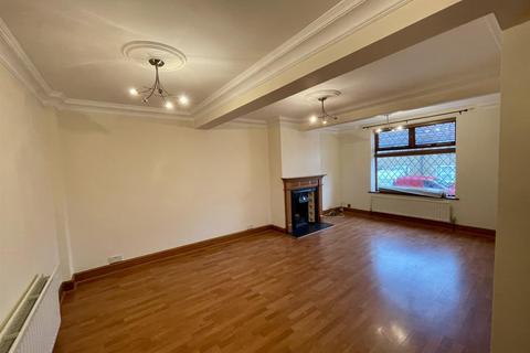 3 bedroom end of terrace house to rent, Welbeck Road, Sutton SM1