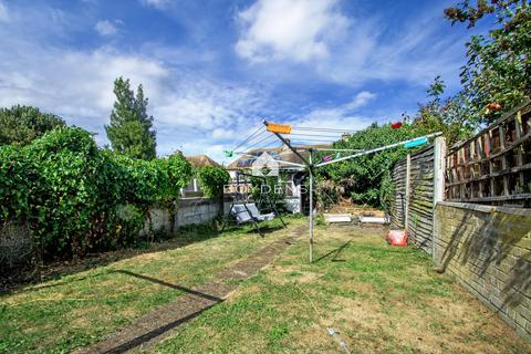 3 bedroom terraced house for sale, Agincourt Road, Clacton-On-Sea CO15