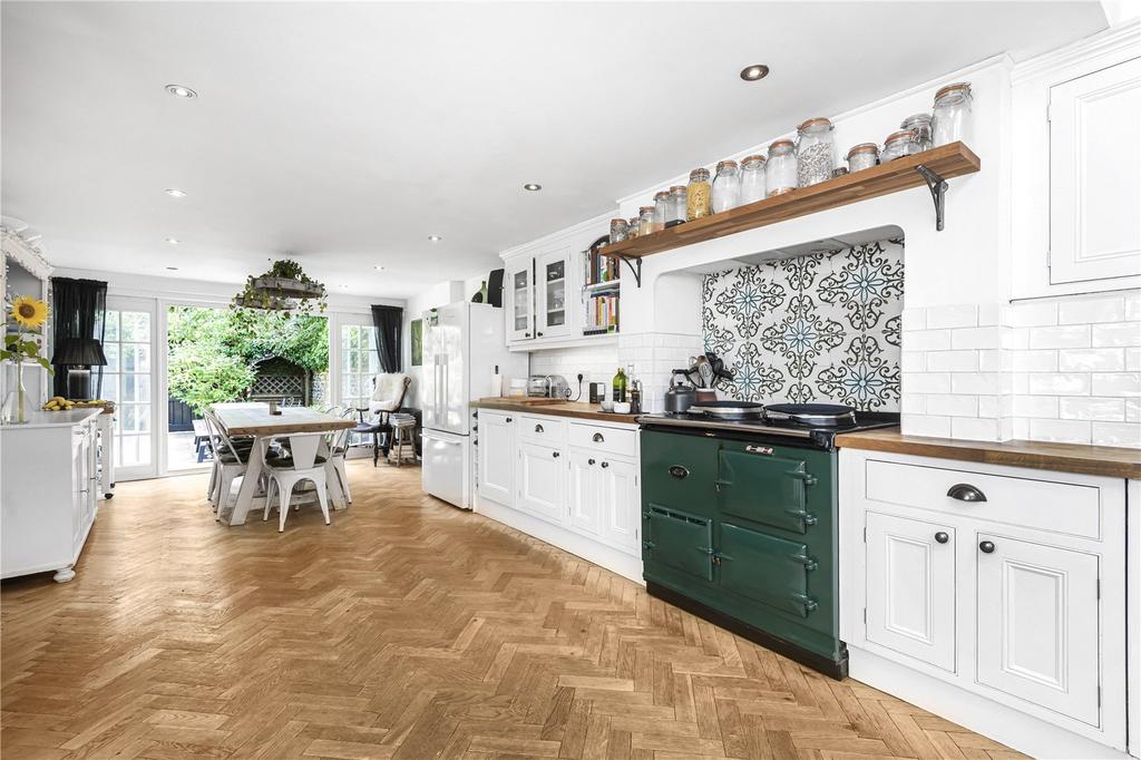 Kitchen/Dining Room