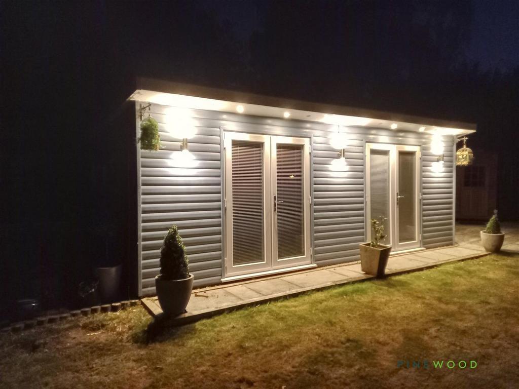 Summerhouse(vendor supplied)