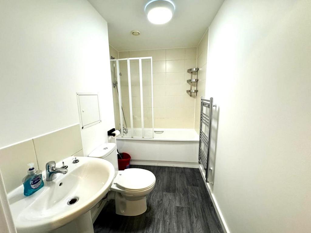 Bathroom.jpeg