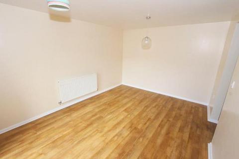 2 bedroom maisonette to rent, Harrop Close, Blaby