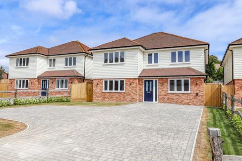 4 bedroom detached house for sale, Oaklands Place , Hollington Park Road, St Leonards-on-Sea, TN38