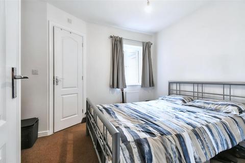 2 bedroom end of terrace house for sale, Admiral Way, Leamington Spa