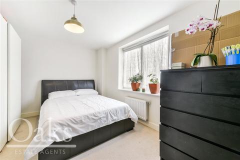 20 Watson Place, London, SE25 5EX