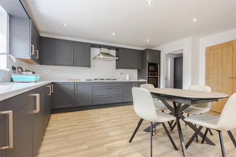 Cedar Lodge Spruce Lane, Ulceby, DN39 6UL