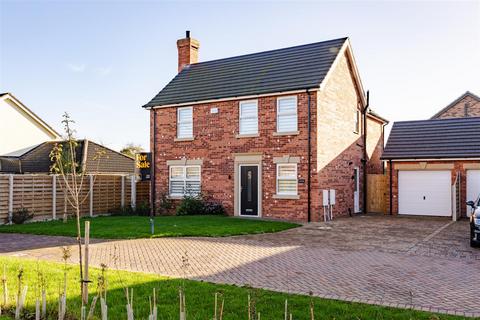 4 bedroom detached house for sale, Spruce Lane, Ulceby