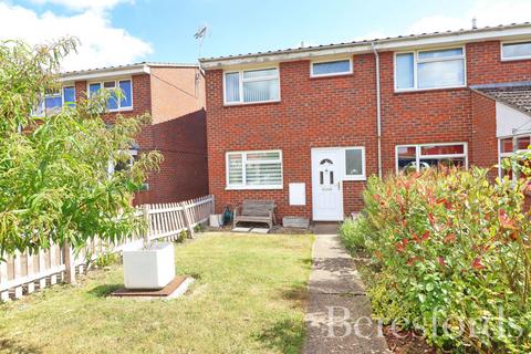 3 bedroom end of terrace house for sale, Samphire Close, Witham, CM8