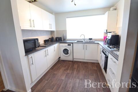 3 bedroom end of terrace house for sale, Samphire Close, Witham, CM8