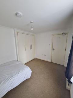 1 bedroom in a house share to rent, Bradford Walk, Corby NN18