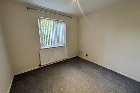 2 bedroom flat to rent, Cornerways, Birmingham B17