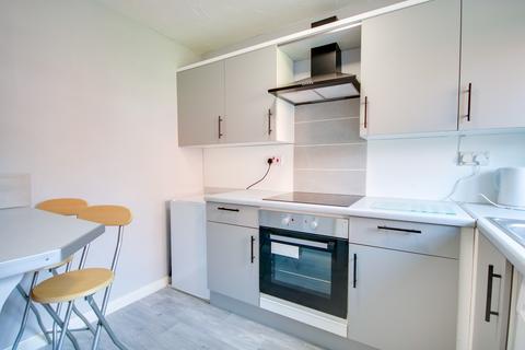 10 Bracklesham Close, Southampton, SO19 8TD