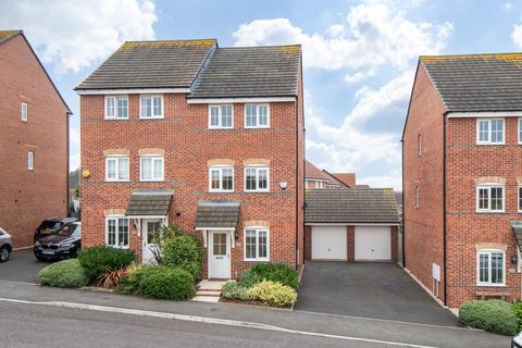 4 bedroom semi-detached house for sale, Copse Wood Way, Bromsgrove, Worcestershire, B61