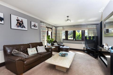 4 bedroom detached house for sale, Lightridge Road, Huddersfield