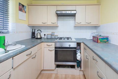 3 bedroom end of terrace house for sale, Merrivale Close, Kettering NN15